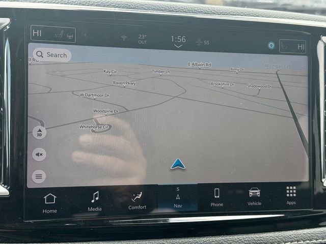 Used 2024 Chrysler Pacifica Limited FWD image 32
