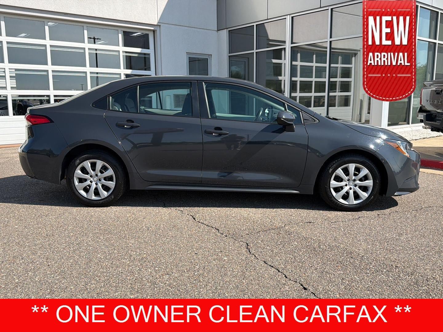 Used 2024 Toyota Corolla LE FWD image 1