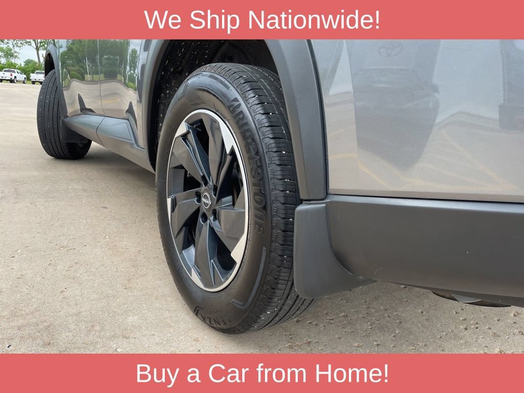 Used 2025 Nissan Rogue SV AWD/4WD image 17