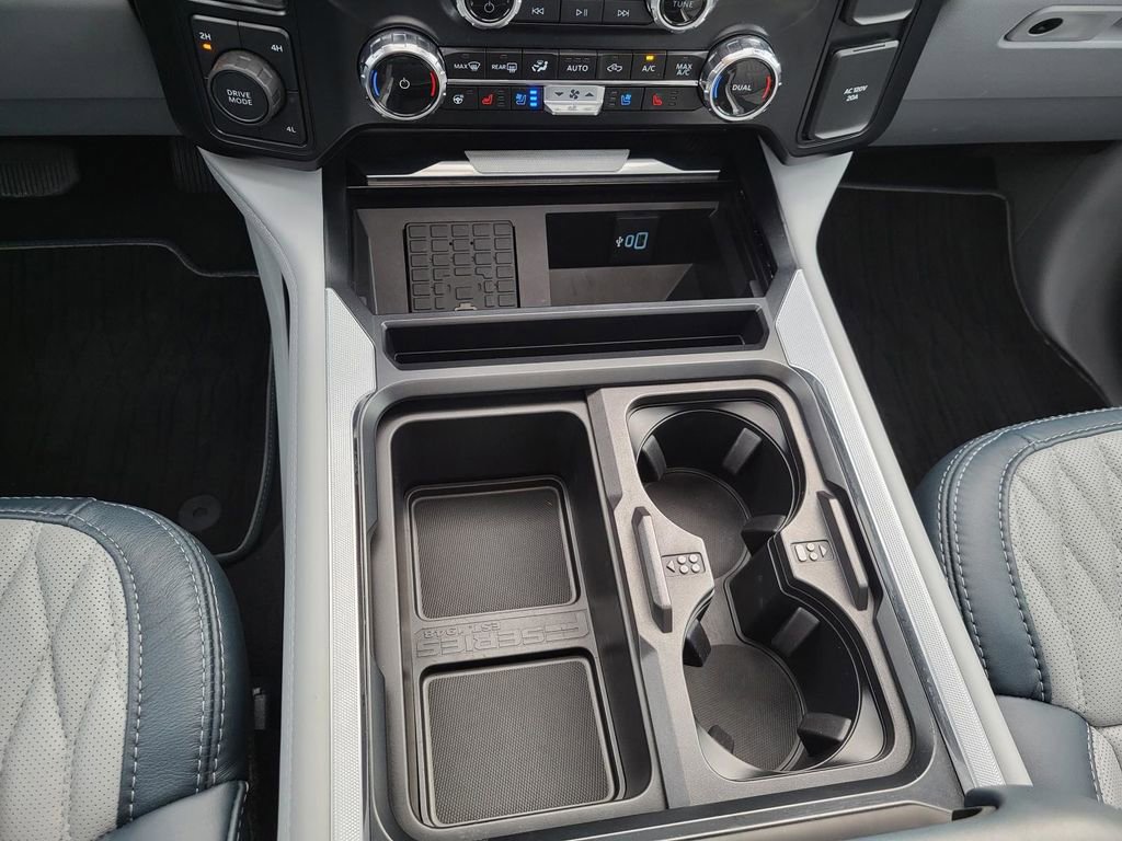 Used 2024 Ford F250 Limited image 30