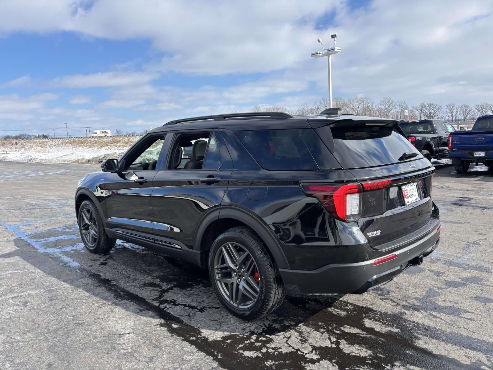 New 2026 Ford Explorer ST-Line w/ ST-Line Street Pack image 5