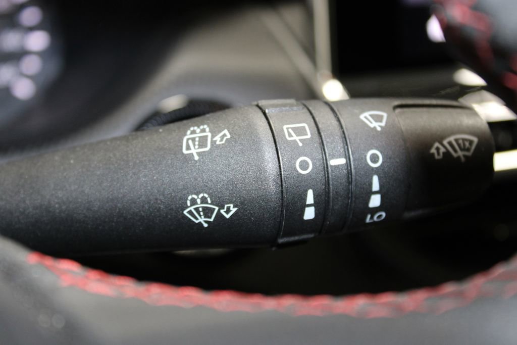 Used 2025 Jeep Compass Trailhawk image 41