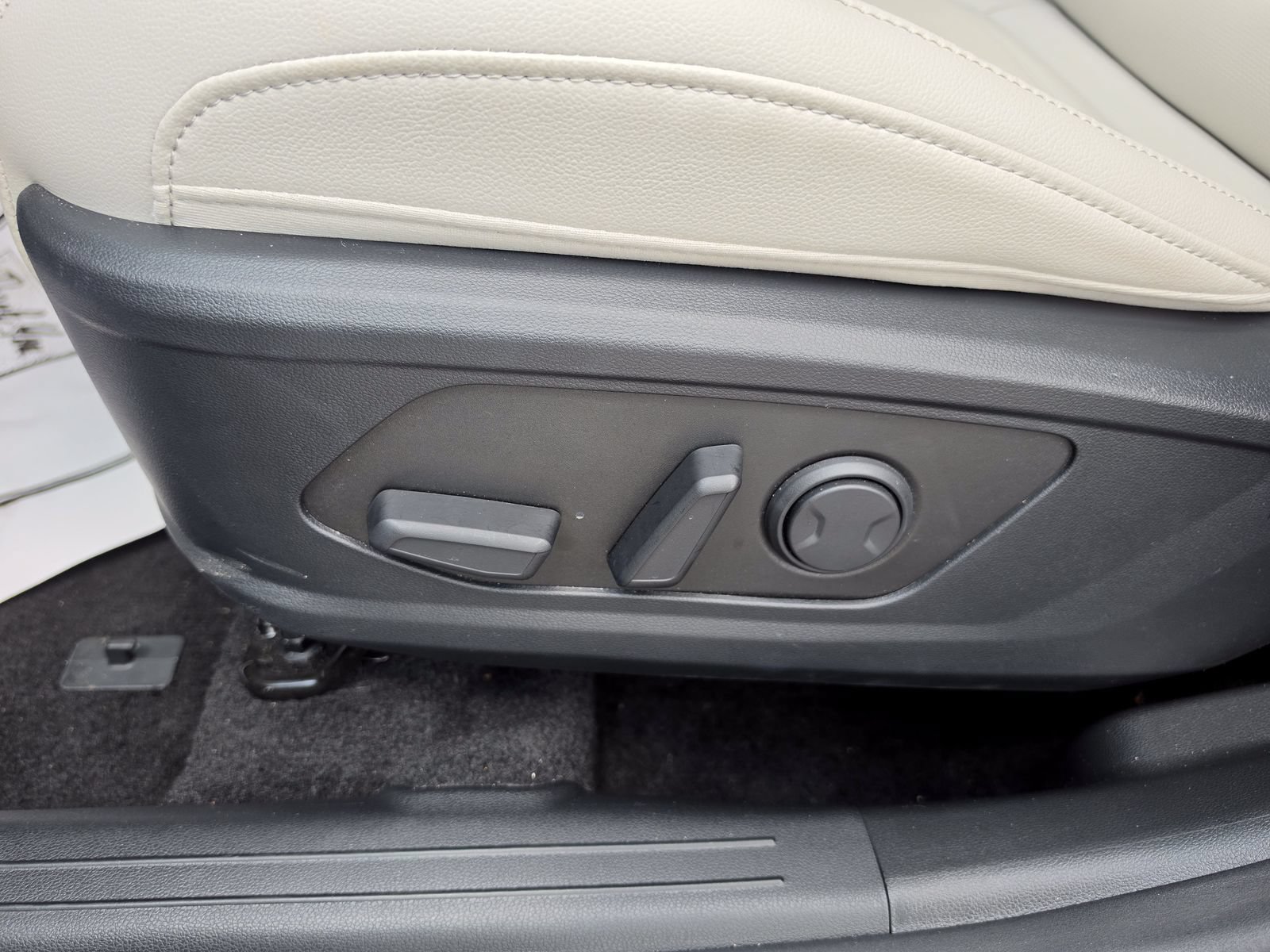 Used 2025 Hyundai Tucson SEL FWD image 23
