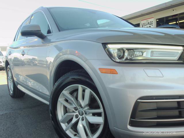Used 2020 Audi Q5 2.0T Premium w/ Convenience Package AWD/4WD image 18