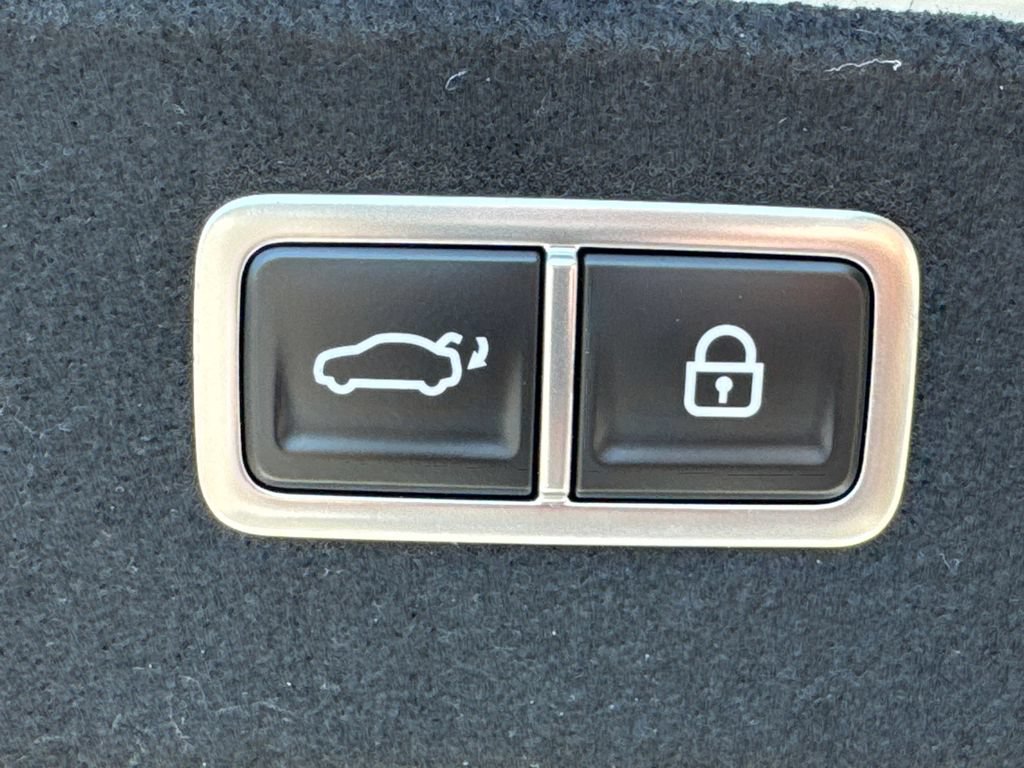 Used 2025 Genesis G80 2.5T Advanced AWD/4WD image 22
