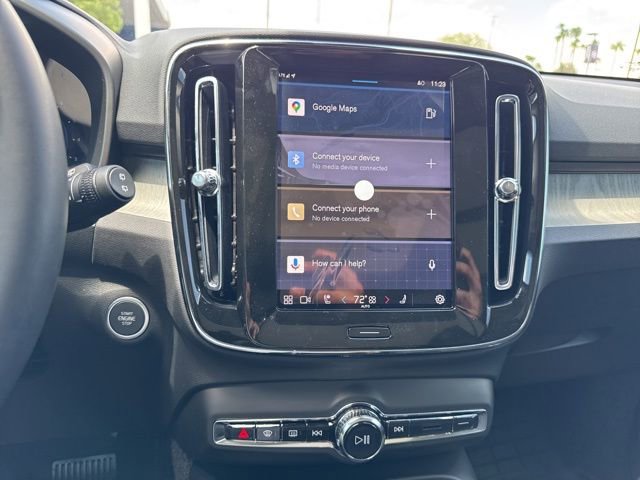 New 2025 Volvo XC40 B5 Plus w/ Protection Package Premier image 28