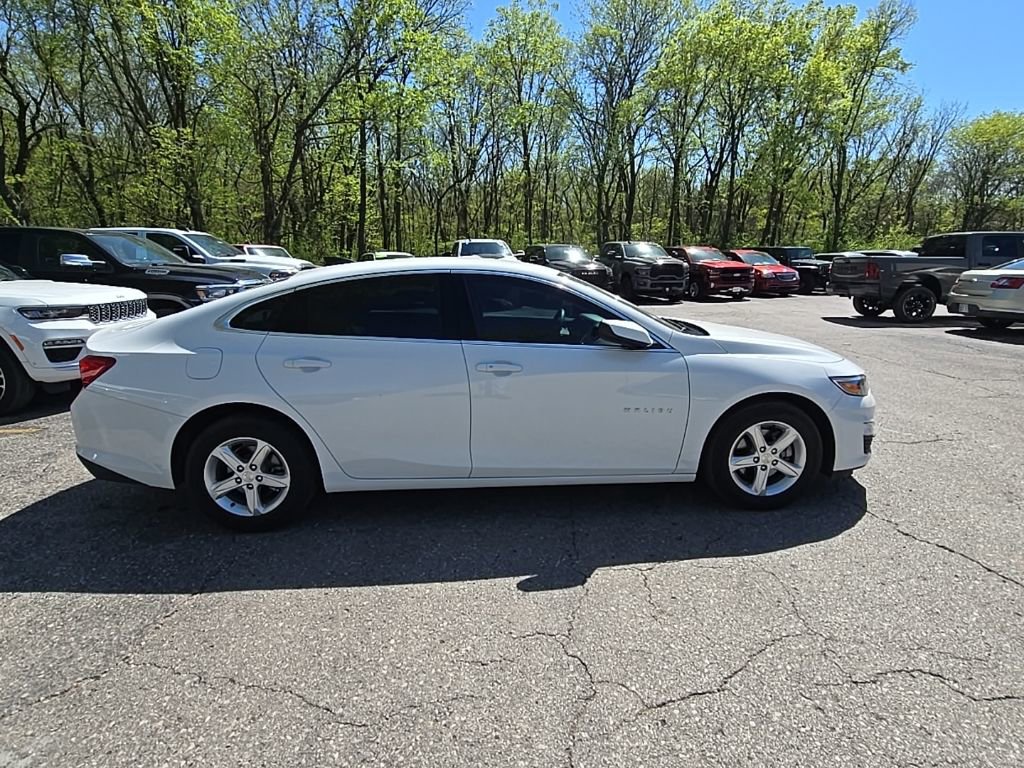 Used 2024 Chevrolet Malibu LS FWD image 9