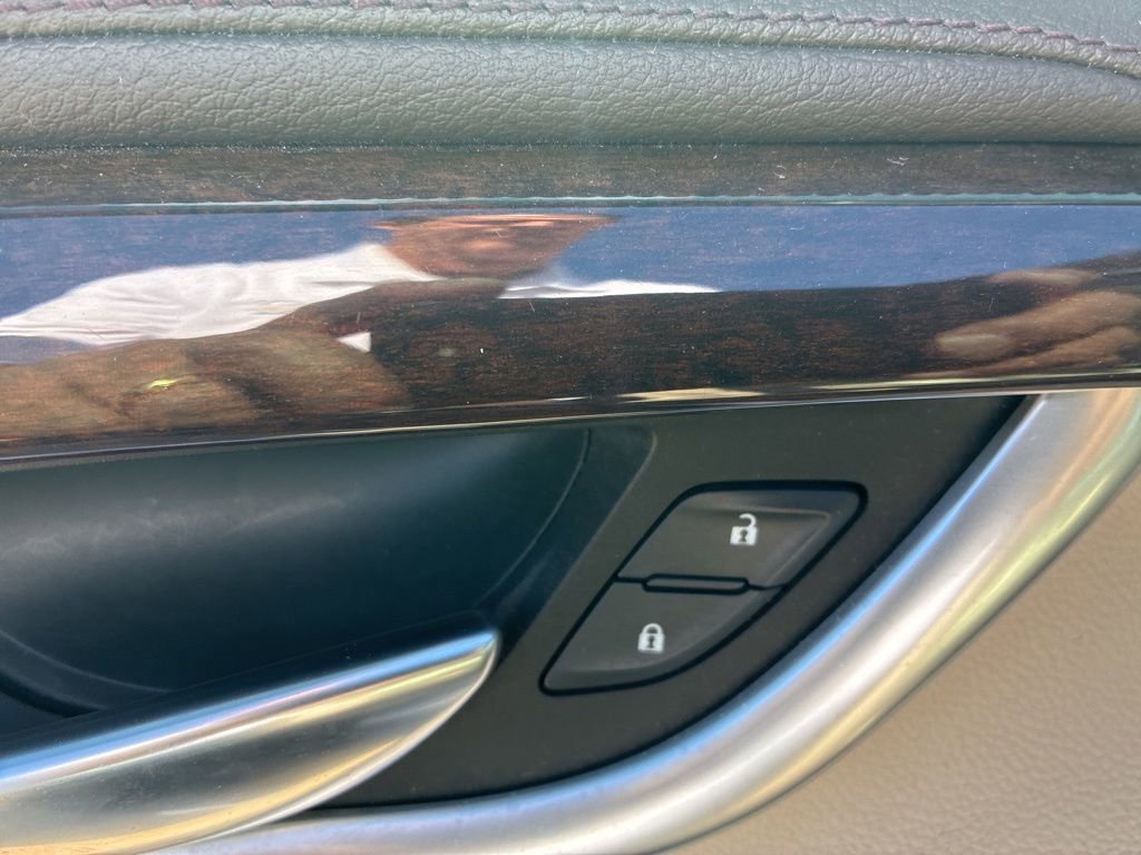 Used 2014 Cadillac XTS Luxury w/ Driver Awareness Package FWD image 8