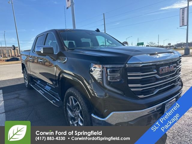 Used 2022 GMC Sierra 1500 SLT w/ SLT Premium Plus Package image 4