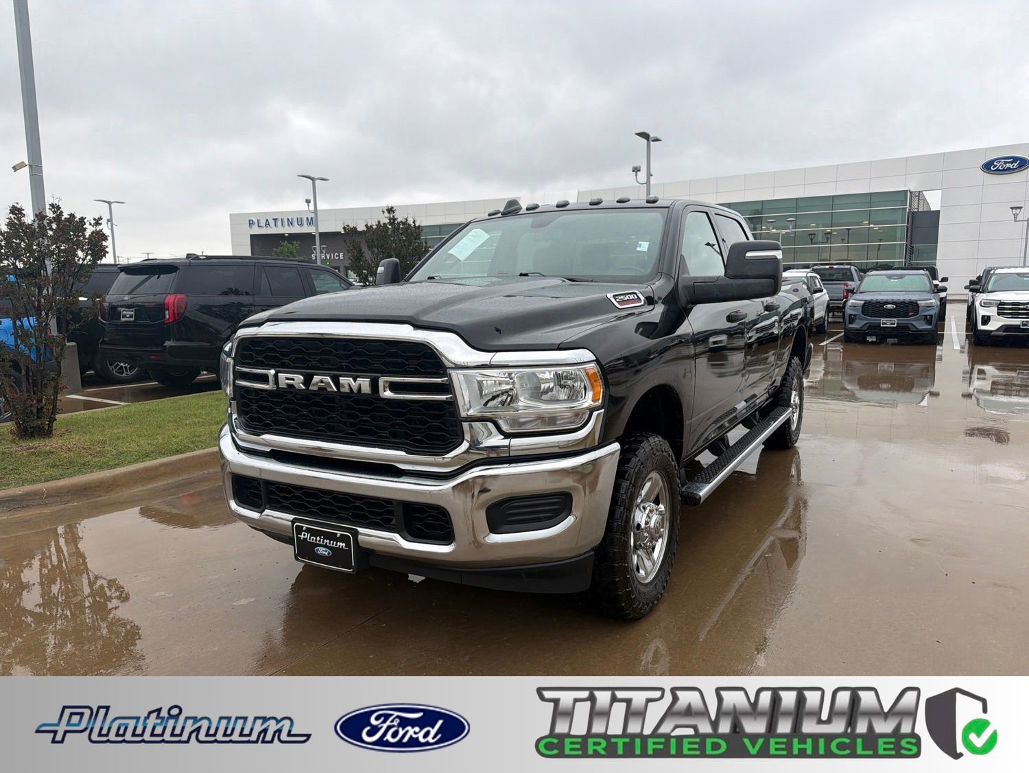 Used 2024 RAM 2500 Tradesman w/ Chrome Appearance Group AWD/4WD image 1
