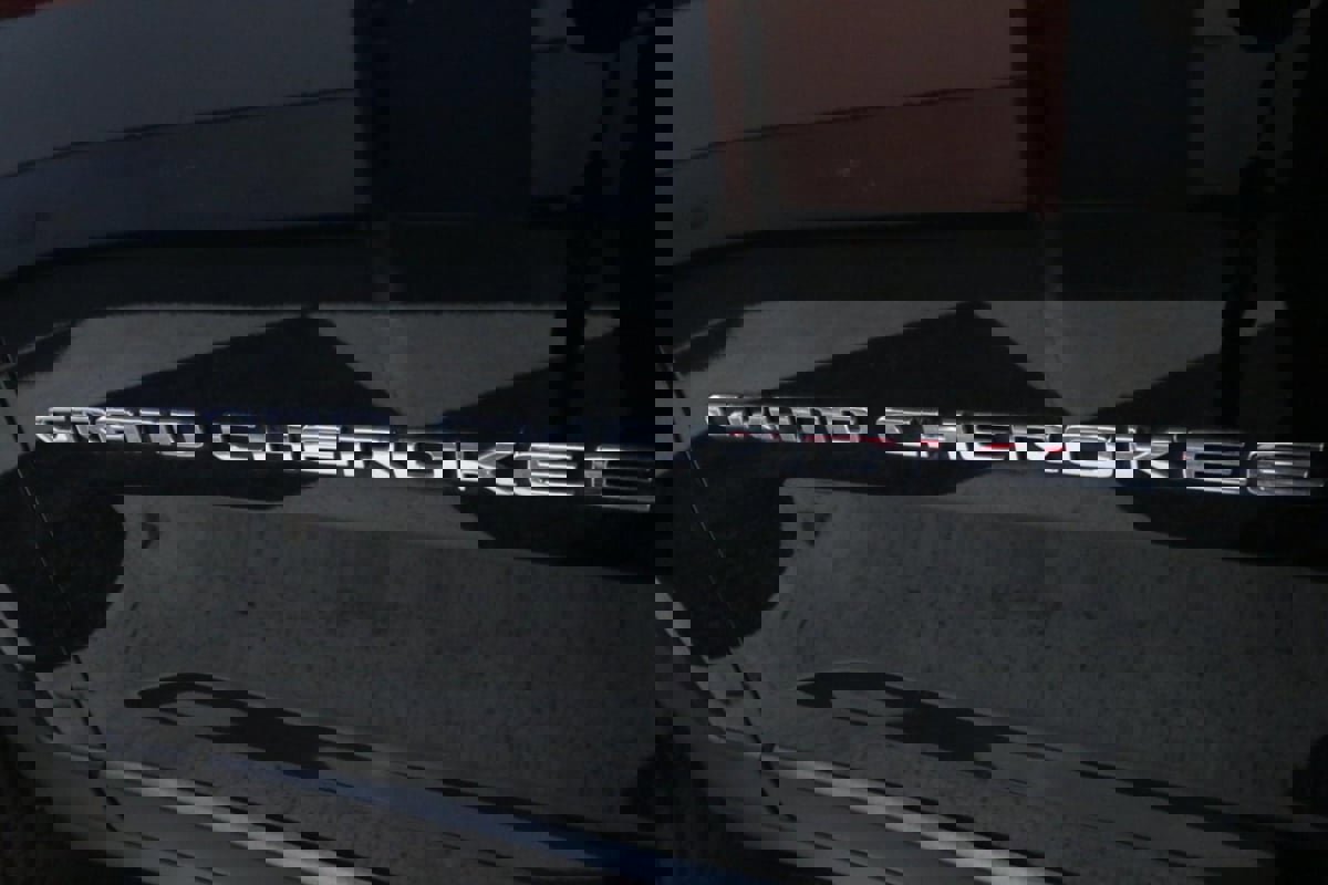 Used 2023 Jeep Grand Cherokee Limited w/ Trailer Tow Prep Group (B) image 36