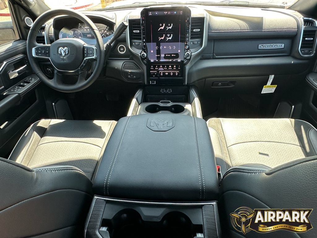 New 2025 RAM 2500 Laramie AWD/4WD image 15