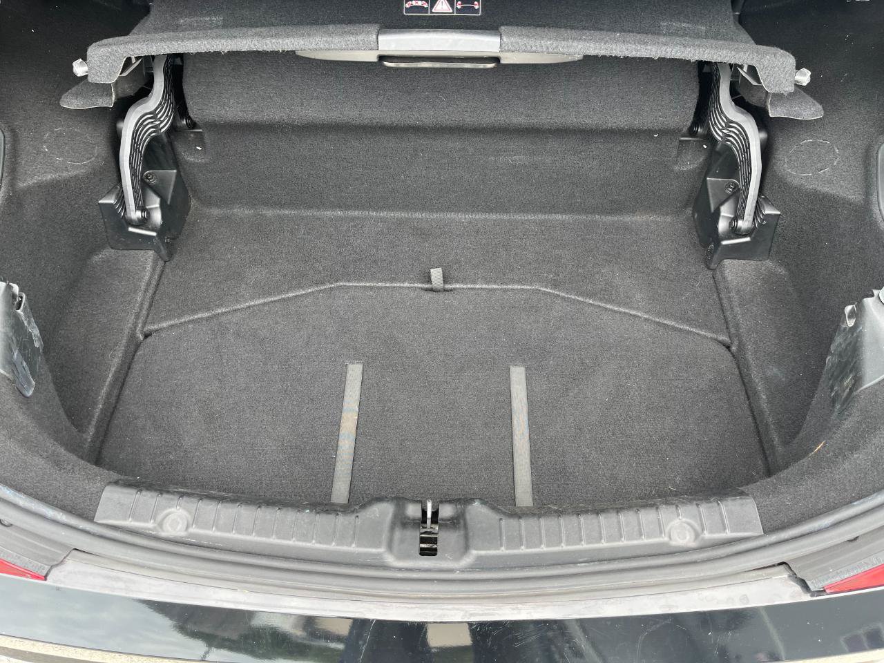 Used 2012 Mercedes-Benz SLK 350 image 45