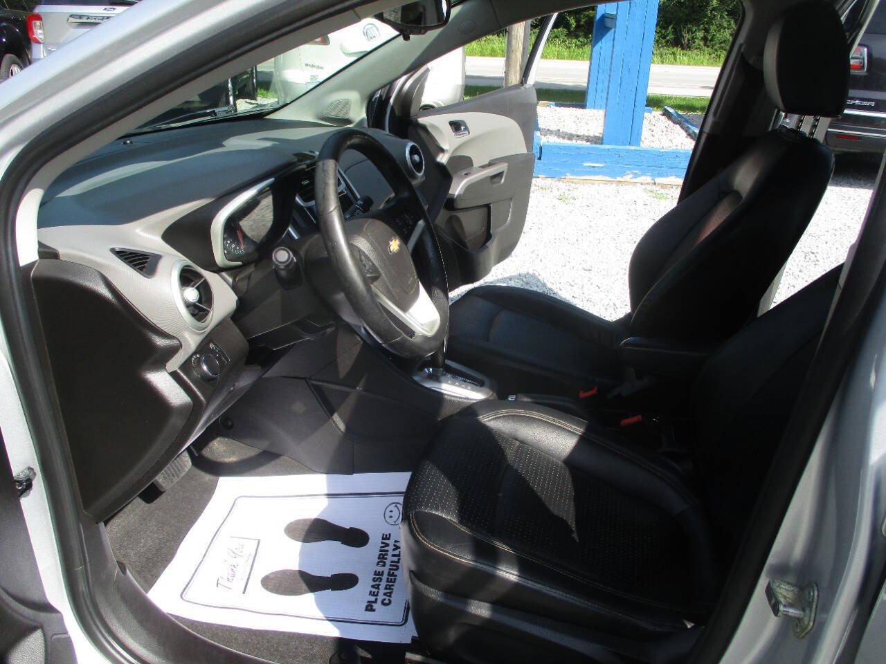Used 2018 Chevrolet Sonic Premier FWD image 18