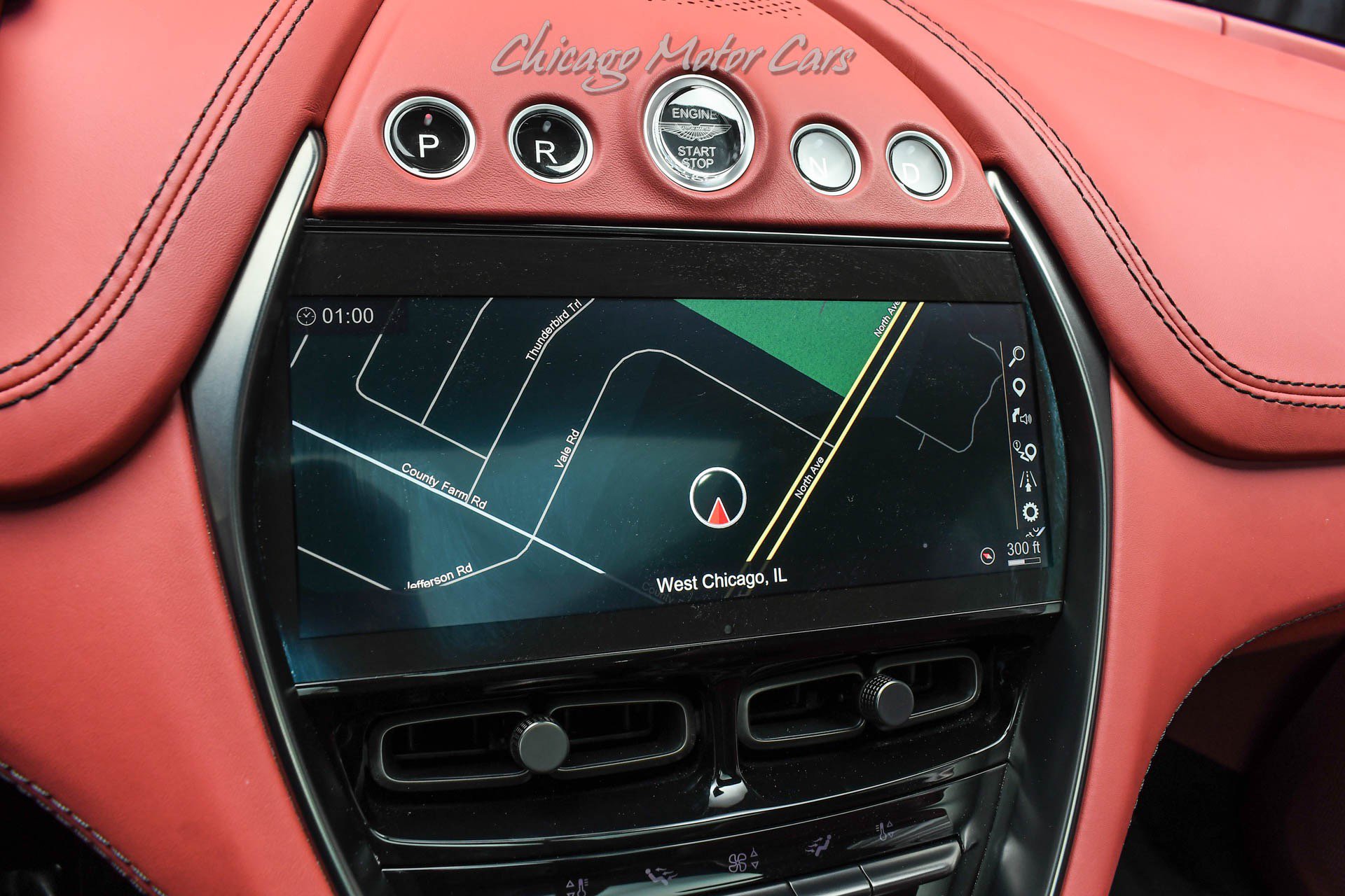 Used 2022 Aston Martin DBX AWD/4WD image 12