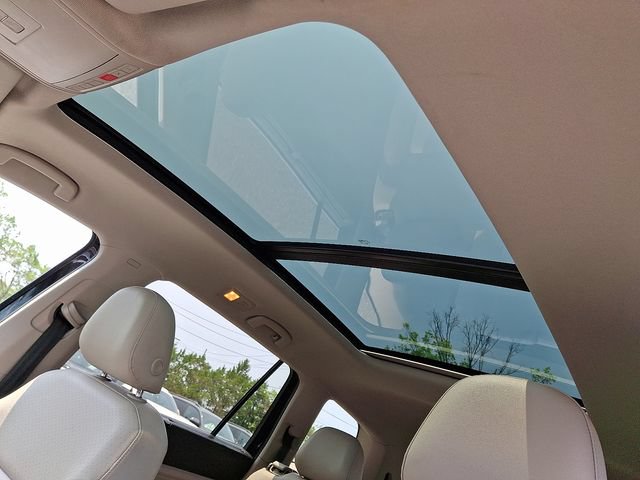 Used 2019 Volkswagen Atlas SE w/ Panoramic Sunroof Package AWD/4WD image 14