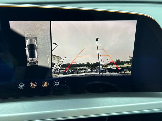 New 2027 Cadillac Lyriq Luxury w/ LPO, Floor Liner Package AWD/4WD image 23