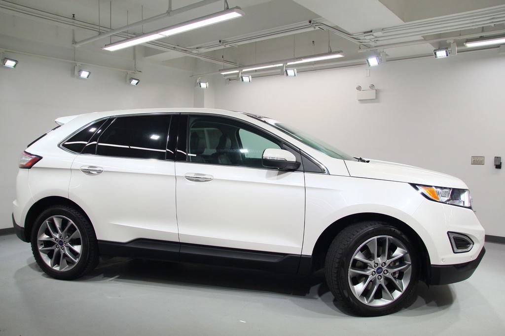 Used 2015 Ford Edge Titanium w/ Equipment Group 302A AWD/4WD image 11
