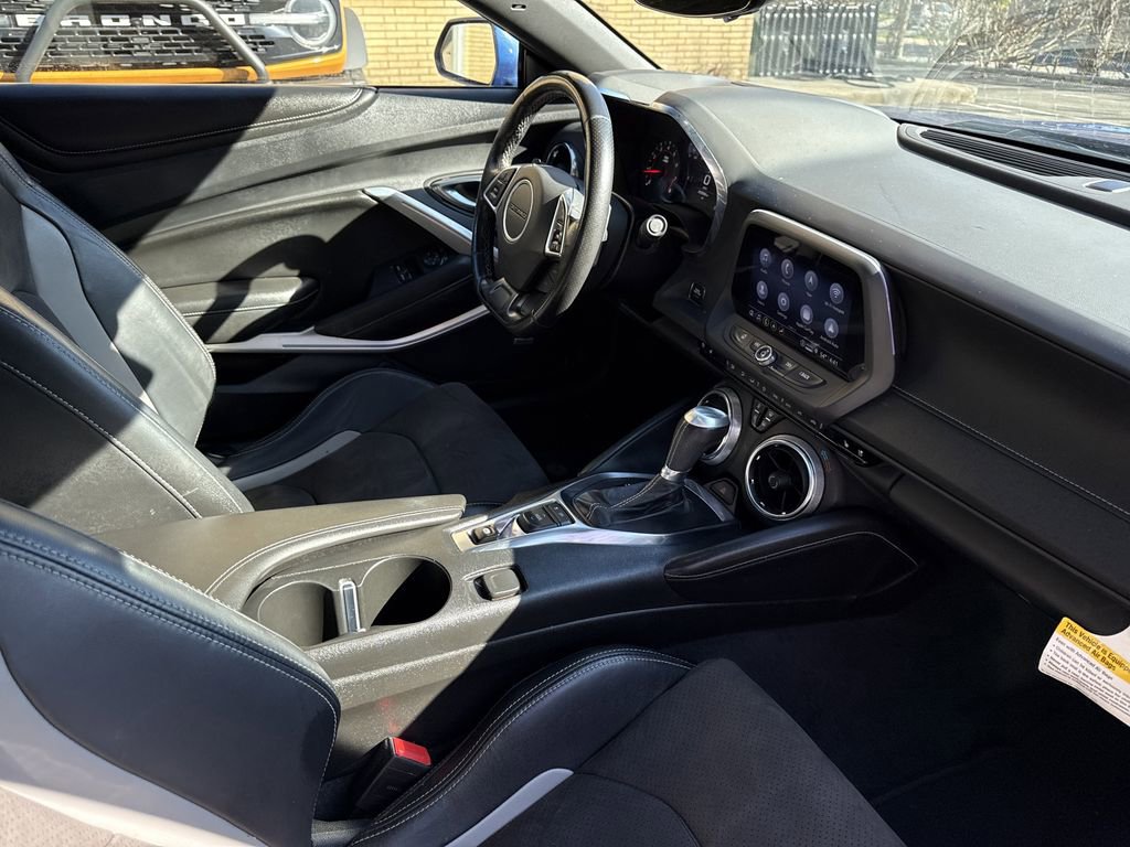Used 2023 Chevrolet Camaro LT RWD image 26