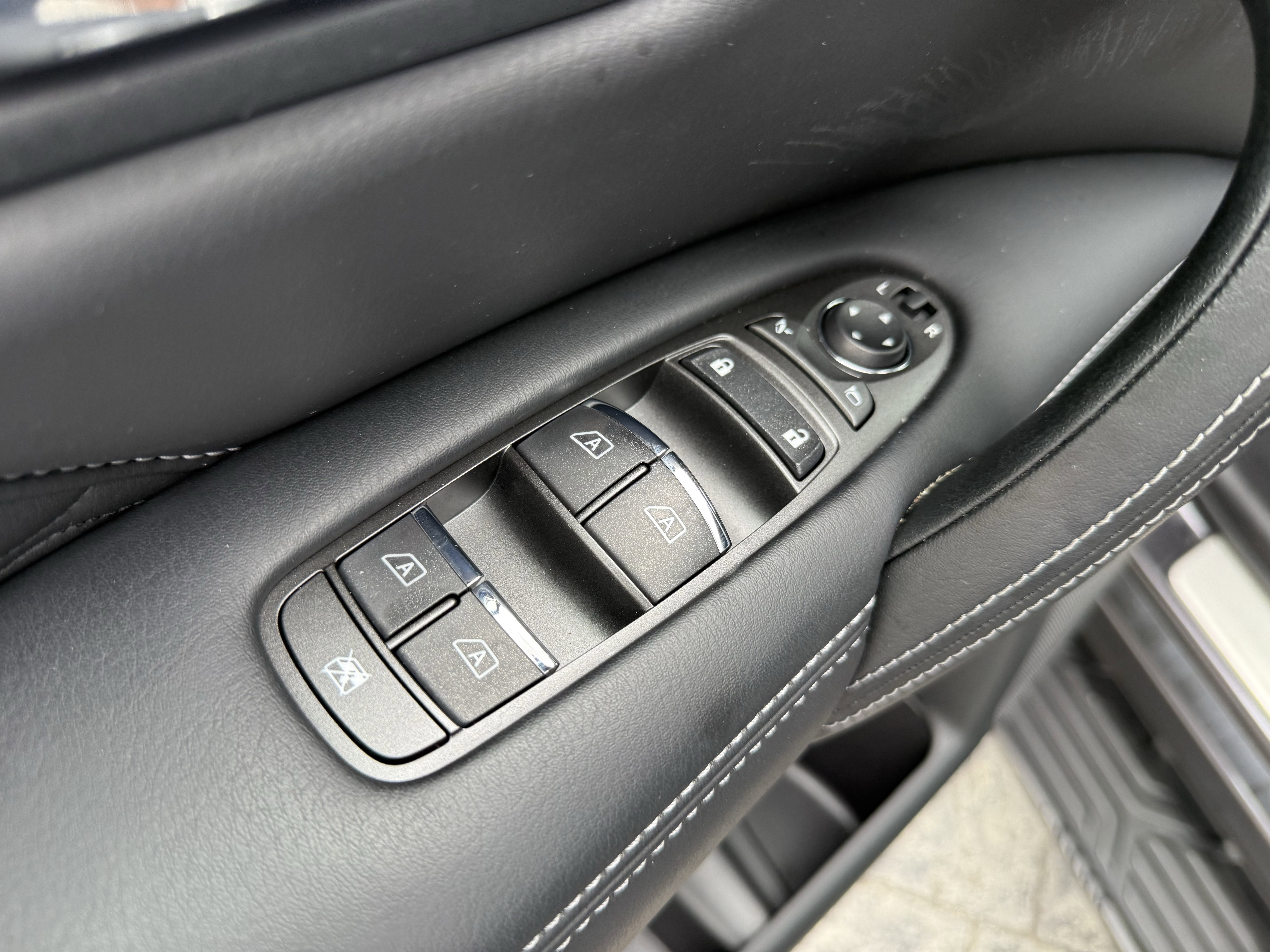 Certified 2024 INFINITI QX80 Sensory image 11