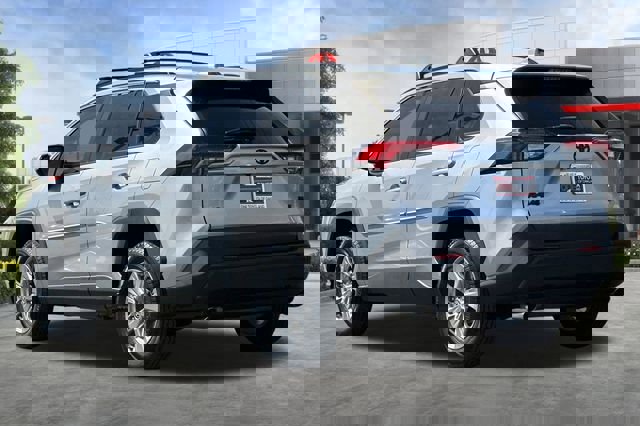 Certified 2022 Toyota RAV4 XLE w/ Convenience Package image 7