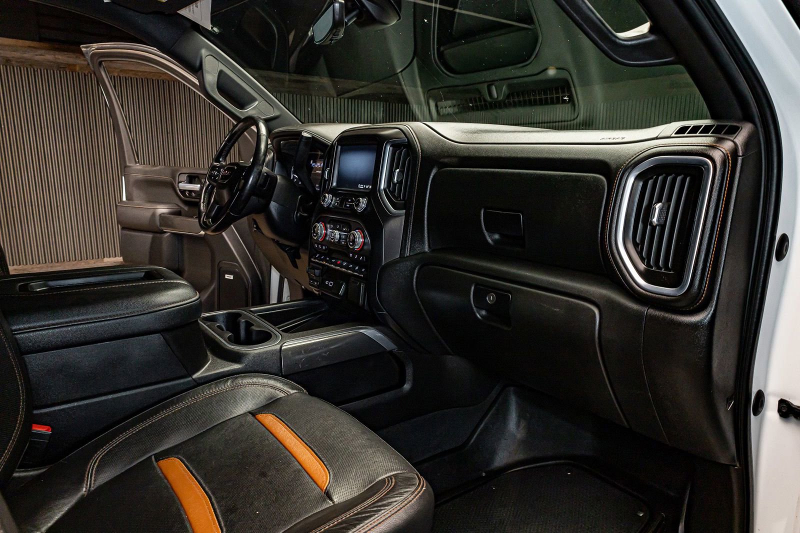 Used 2021 GMC Sierra 2500 AT4 w/ AT4 Premium Plus Package image 20