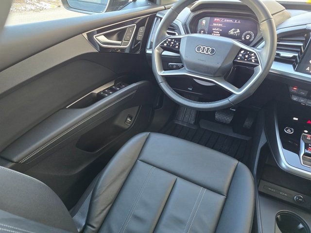 Used 2024 Audi Q4 e-tron Premium Plus image 19