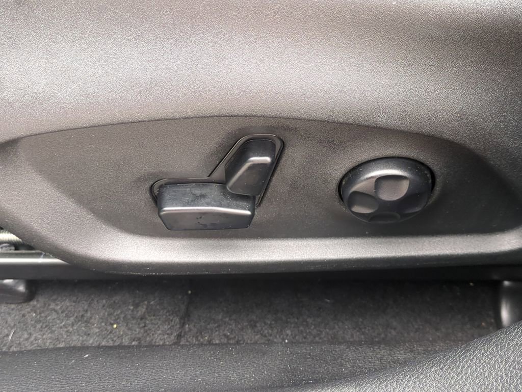 Used 2020 Jeep Compass Limited image 21