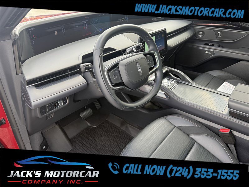 Used 2024 Lincoln Nautilus Reserve w/ Equipment Group 202A image 33