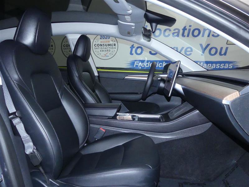 Used 2023 Tesla Model Y AWD image 7