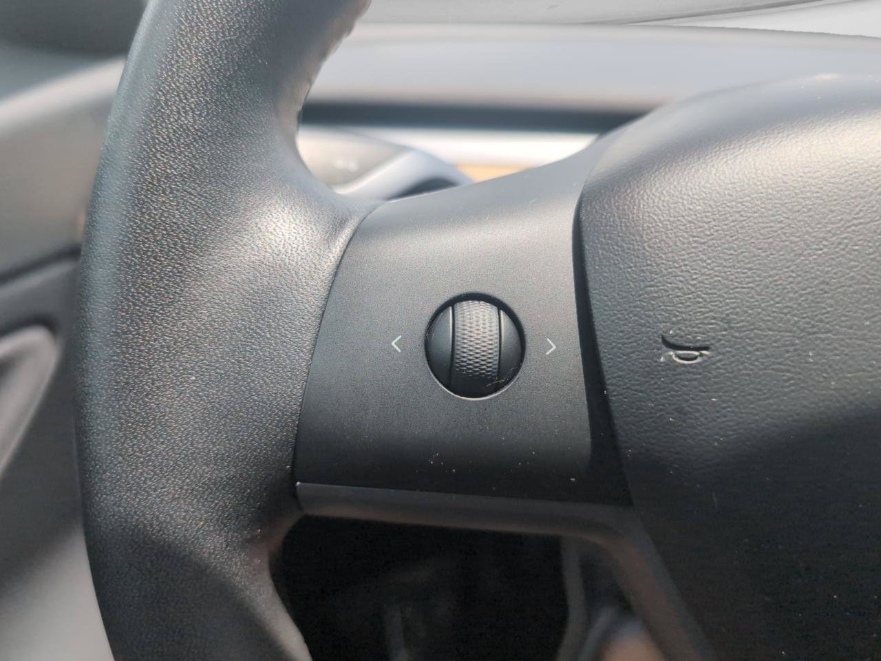 Used 2020 Tesla Model 3 Long Range AWD/4WD image 18