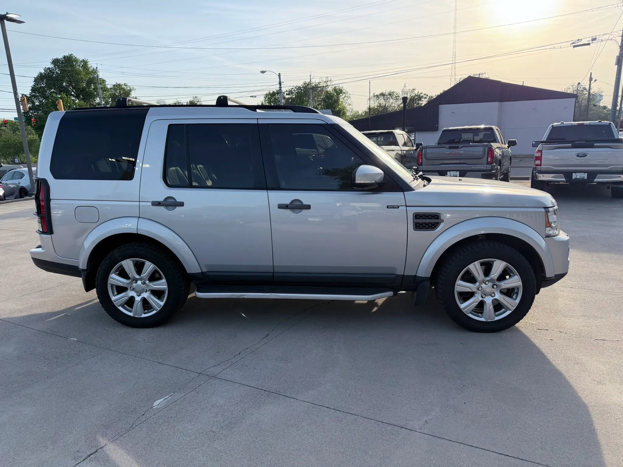 Used 2015 Land Rover LR4 HSE AWD/4WD image 53
