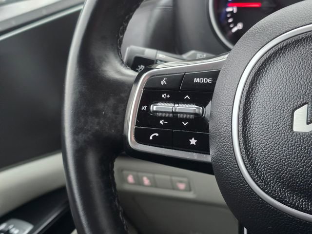 Certified 2022 Kia Carnival LX image 37