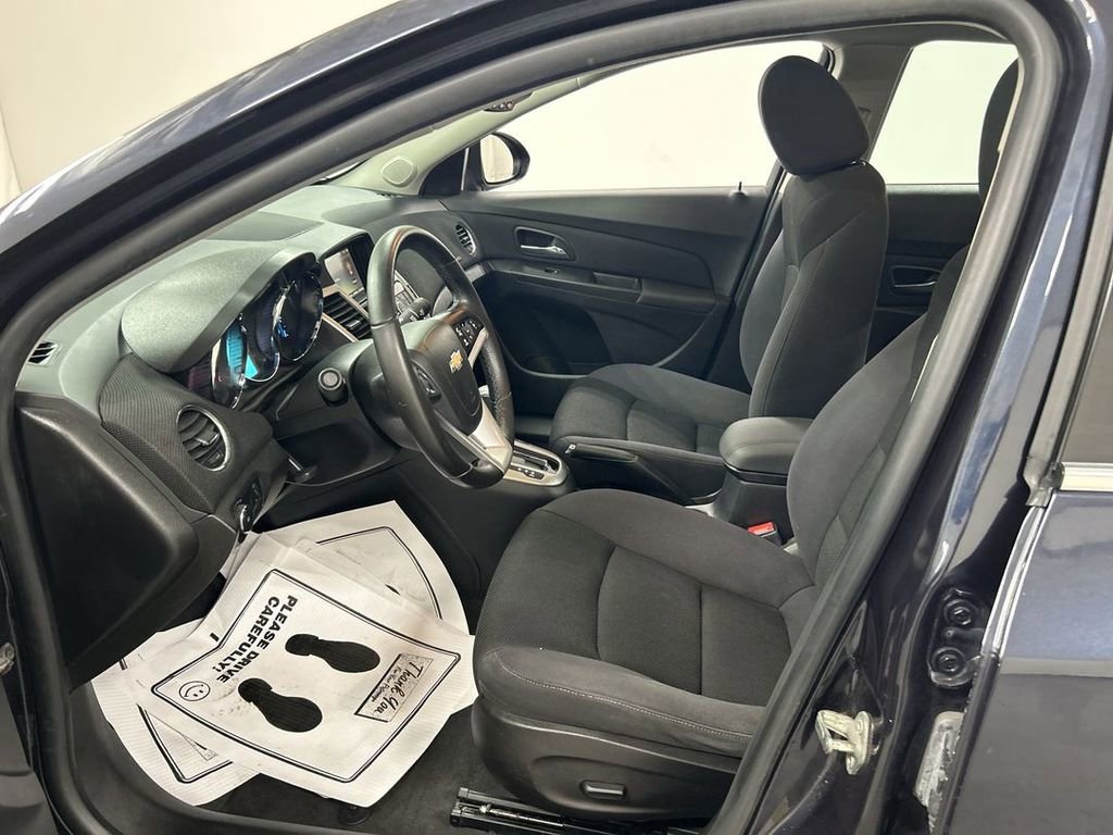 Used 2014 Chevrolet Cruze LT w/ All-Star Edition FWD image 9