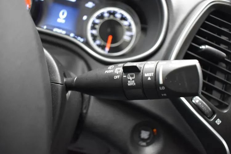 Used 2022 Jeep Cherokee Trailhawk w/ Technology Group B AWD/4WD image 26
