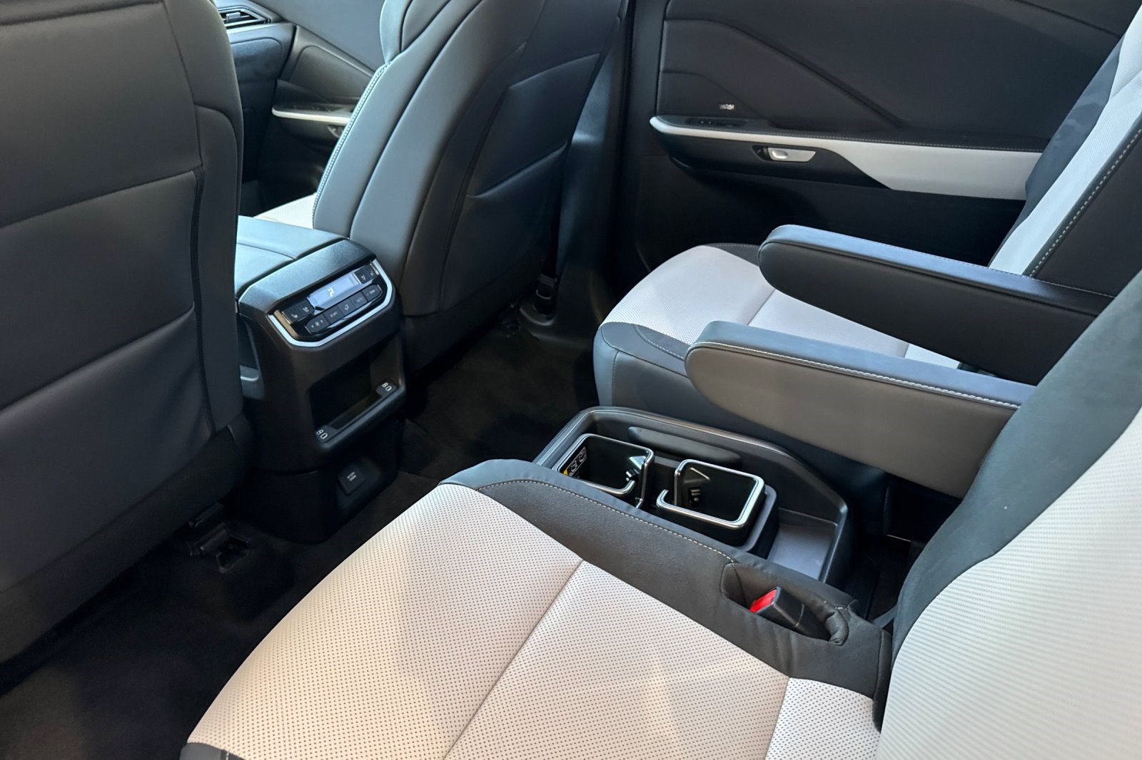 Certified 2025 Lexus TX 500h AWD w/ Technology Package image 15