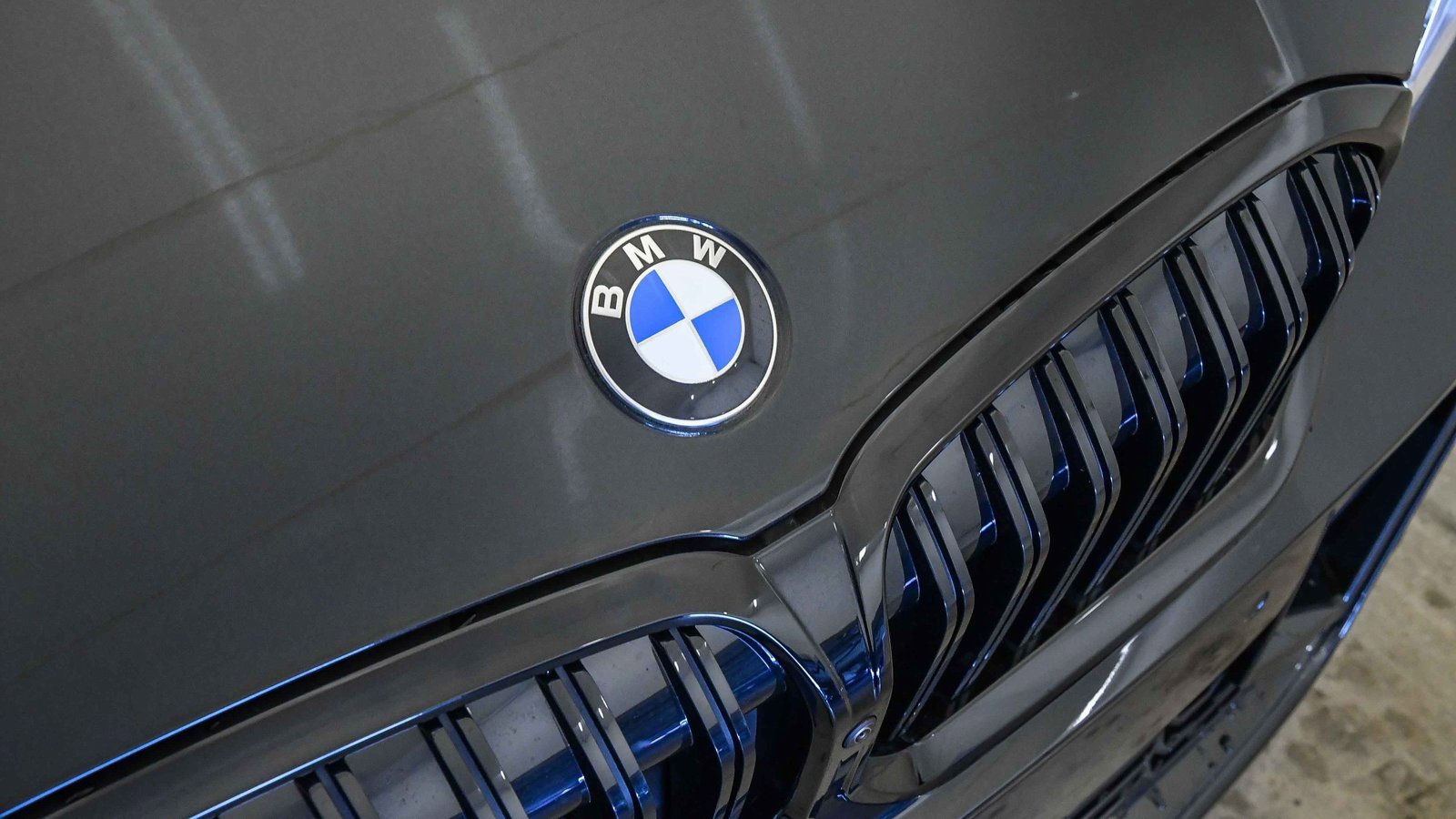 New 2026 BMW 330i Sedan w/ M Sport Package image 8