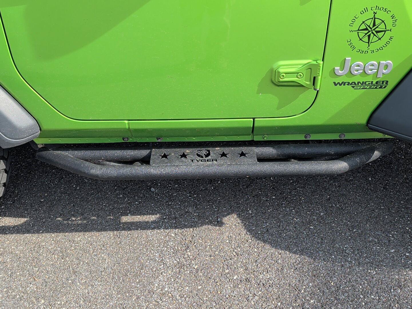 Used 2019 Jeep Wrangler Sport AWD/4WD image 9
