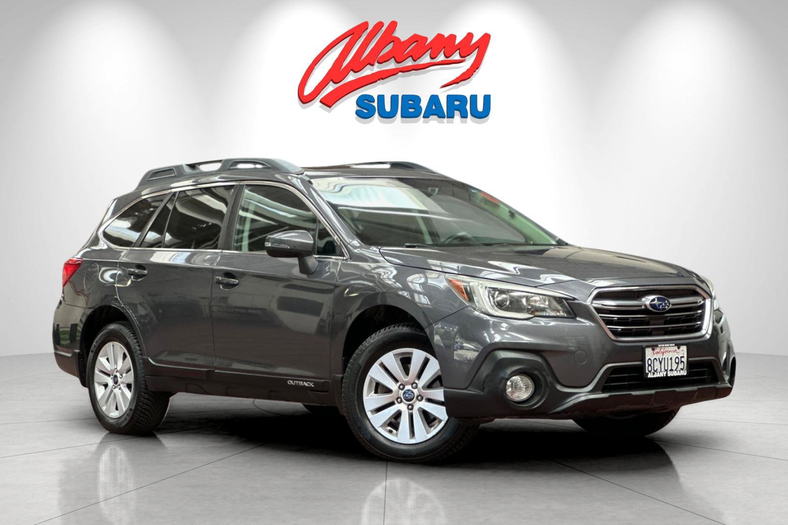 Used 2018 Subaru Outback 2.5i Premium AWD/4WD image 2