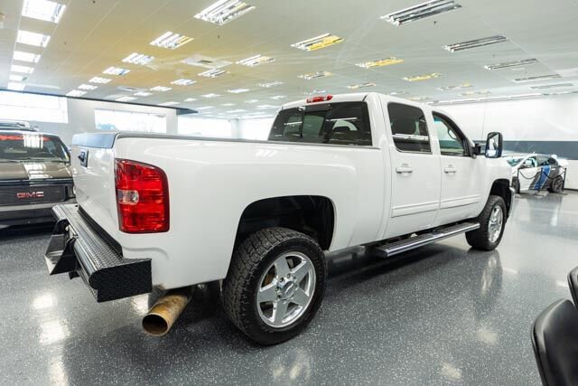 Used 2011 Chevrolet Silverado 2500 LTZ w/ LTZ Plus Package AWD/4WD image 7