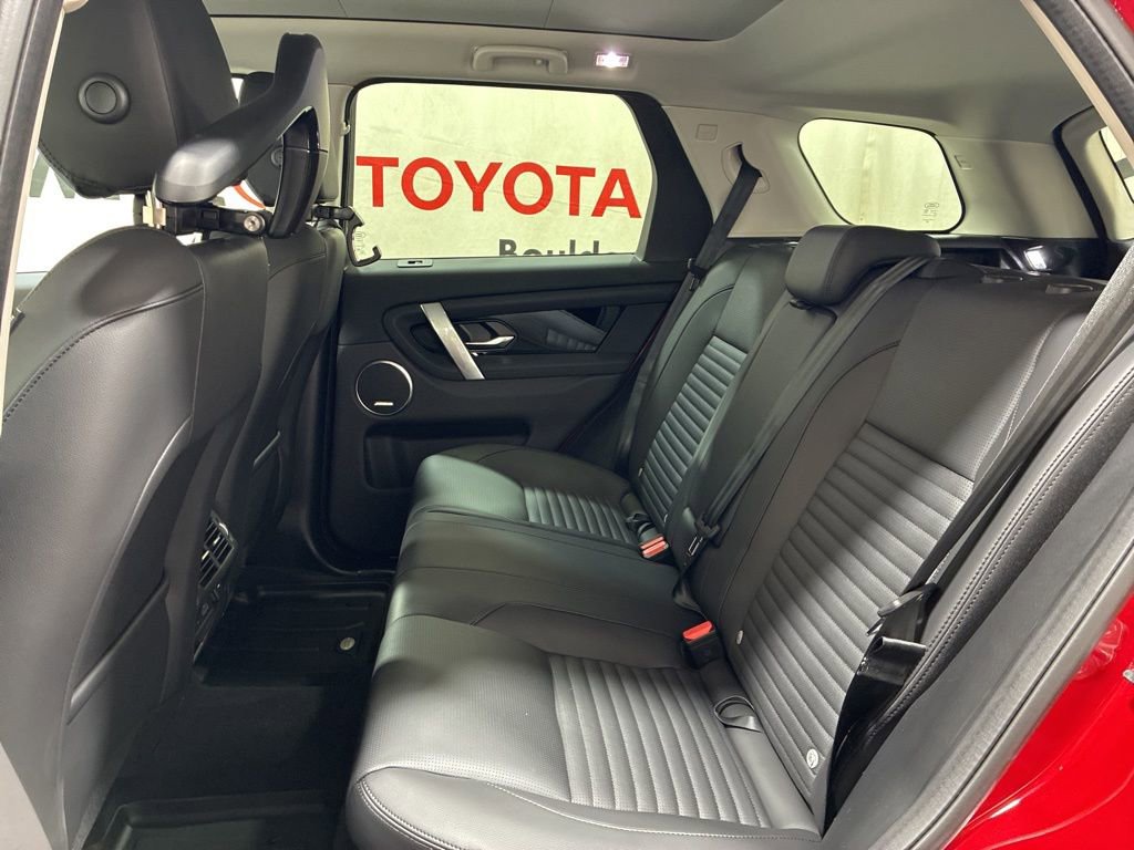 Used 2025 Land Rover Discovery Sport S image 20