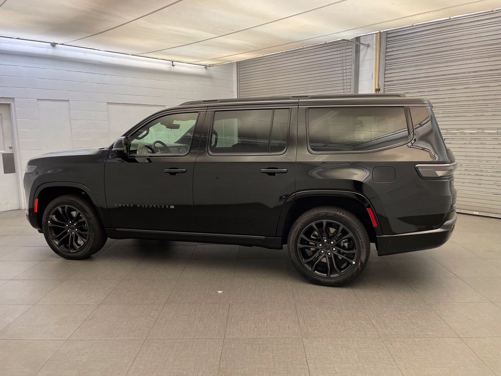 New 2026 Jeep Grand Wagoneer Summit AWD/4WD image 6