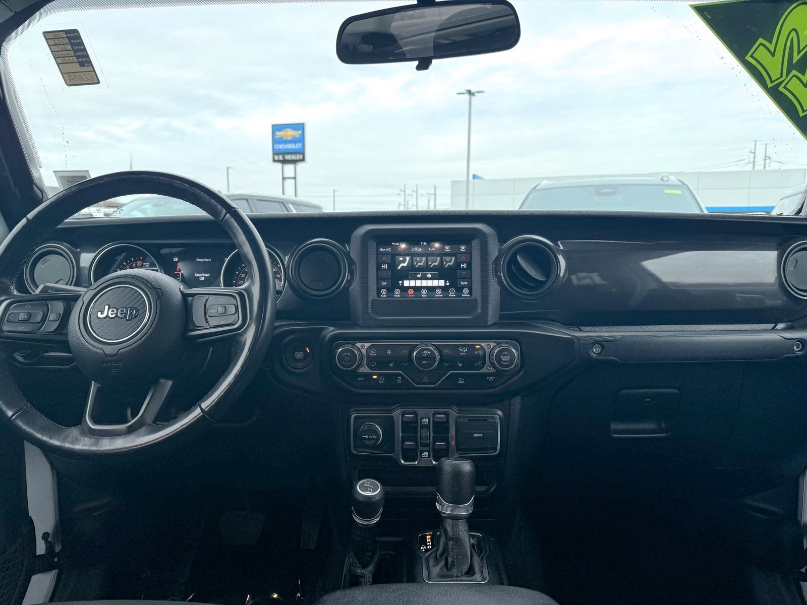 Used 2022 Jeep Gladiator Sport image 24