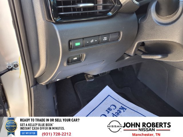 Used 2023 Nissan Sentra SV w/ All-Weather Package FWD image 30