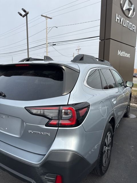 Used 2020 Subaru Outback Premium image 12