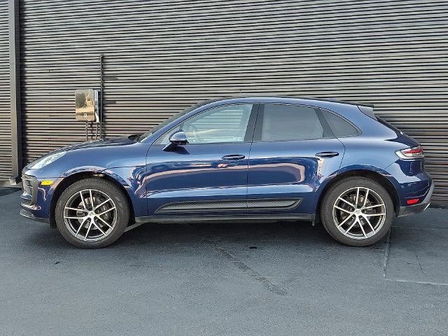 Certified 2026 Porsche Macan AWD/4WD image 2