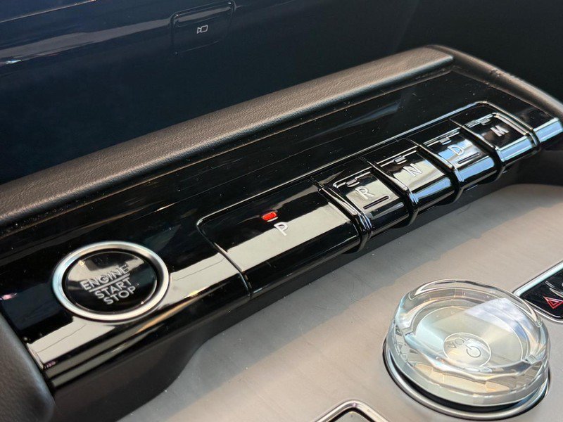 New 2025 Lincoln Navigator L Reserve w/ Jet Appearance Package AWD/4WD image 16