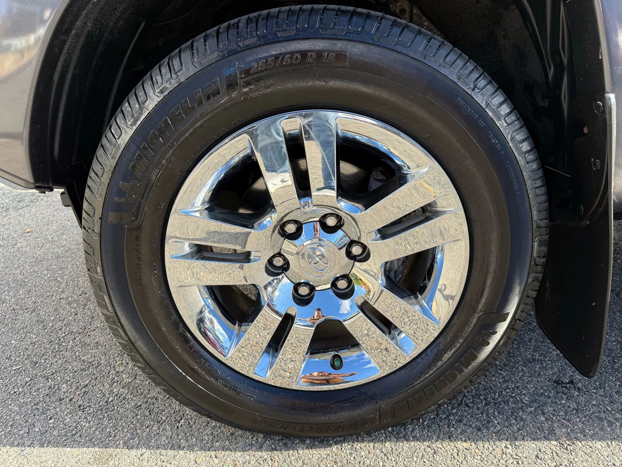 Used 2014 Toyota Tacoma 4x4 Double Cab w/ Limited Package image 12