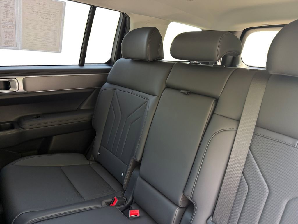 Used 2026 Hyundai Santa Fe SEL AWD/4WD image 13