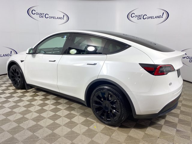 Used 2021 Tesla Model Y Long Range AWD/4WD image 4